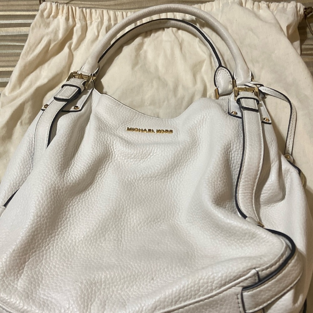 Michael Kors white leather bag in very nice shape